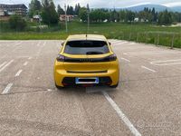 Usata Peugeot e-208 56 kW (77 CV) 2021 Giallo Utilitaria