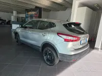 Usata Nissan Qashqai 131 CV (96 kW) 2017 Grigio SUV