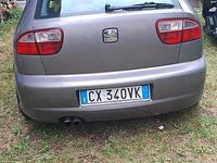 Usata Seat Leon Sport 130 CV (95 kW) 2005 Grigio Utilitaria