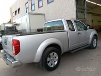 Usata Nissan Navara 190 CV (139 kW) 2005 Grigio Pick-up