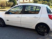 Usata Renault Clio III 70 CV (51 kW) 2011 Berlina