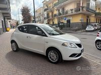 Usata Lancia Ypsilon 70 CV (51 kW) 2017 Bianco Utilitaria