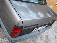 Usata Opel Corsa 54 CV (39 kW) 1993 Marrone Berlina