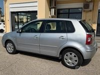 Usata VW Polo Trendline 75 CV (55 kW) 2004 Grigio Utilitaria