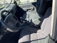 Second-hand Land Rover Discovery 2 S 137 CP (100 kW) 2003 SUV