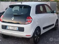 Usata Renault Twingo SE 69 CV (50 kW) 2015 Bianco Utilitaria