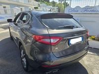 Usata Maserati Levante 250 CV (183 kW) 2018 Grigio SUV