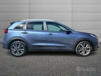 Usata Kia Niro 105 CV (77 kW) 2022 Azzurro SUV