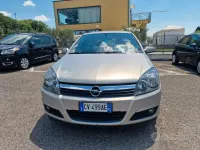 Usata Opel Astra Cosmo 101 CV (74 kW) 2005 Marrone Berlina