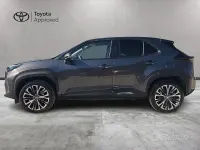 Usata Toyota Yaris Cross Lounge 116 CV (85 kW) 2022 Grigio SUV