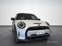 Gebraucht Mini Cooper SE Classic 75 kW (102 PS) 2022 Weiß Kleinwagen