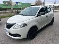 Usata Lancia Ypsilon 69 CV (50 kW) 2020 Bianco Utilitaria