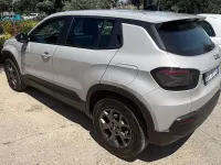 Usata Jeep Avenger Longitude 101 CV (74 kW) 2024 Beige SUV