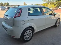 Usata Fiat Punto Lounge 95 CV (69 kW) 2012 Bianco Utilitaria