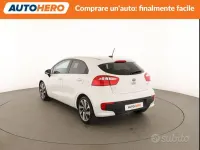 Usata Kia Rio 90 CV (66 kW) 2015 Bianco Berlina