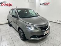 Usata Lancia Ypsilon Silver 69 CV (50 kW) 2022 Grigio Utilitaria