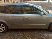 Begagnad Audi A4 S-Line 143 HK (105 kW) 2006 Grå Kombi