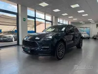 Usata Porsche Macan 245 CV (180 kW) 2021 Bluazzurro SUV
