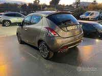 Usata Lancia Ypsilon S 69 CV (50 kW) 2021 Grigio Utilitaria