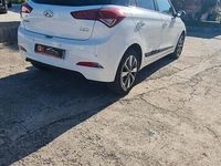 Usata Hyundai i20 75 CV (55 kW) 2016 Bianco Berlina