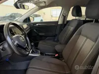 Usata VW T-Roc Style 116 CV (85 kW) 2018 Grigio SUV