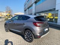 Usata Renault Captur Techno 91 CV (66 kW) 2024 Grigio SUV