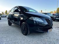 Usata Lancia Ypsilon 85 CV (62 kW) 2015 Nero Utilitaria