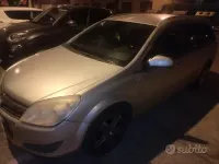 Usata Opel Astra 80 CV (58 kW) 2010 Grigio Station wagon