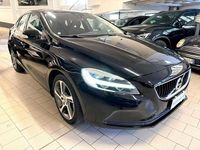 Usata Volvo V40 Kinetic 120 CV (88 kW) 2017 Nero Berlina