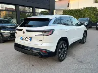 Usata Renault Austral Techno 131 CV (96 kW) 2023 Bianco SUV