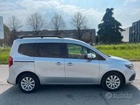 Usata Mercedes 180 116 CV (85 kW) 2023 Grigio Berlina