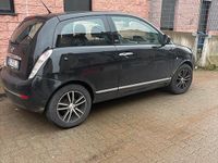 Usata Lancia Ypsilon 60 CV (44 kW) 2012 Nero Utilitaria