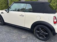 Usata Mini Cooper Cabriolet 120 CV (88 kW) 2009 Bianco Cabrio
