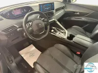 Usata Peugeot 3008 Allure 131 CV (96 kW) 2022 Nero SUV