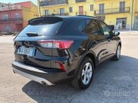 Usata Ford Kuga 120 CV (88 kW) 2022 Nero SUV