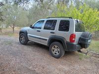 Usata Jeep Cherokee 150 CV (110 kW) 2004 Grigio SUV