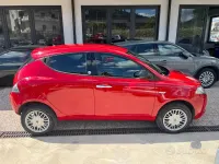 Usata Lancia Ypsilon Silver 80 CV (58 kW) 2016 Rosso Utilitaria