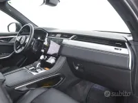 Usata Jaguar F-Pace R-Dynamic 204 CV (150 kW) 2022 Grigio SUV