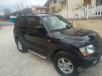 Usata Mitsubishi Pajero 160 CV (117 kW) 2002 Nero SUV