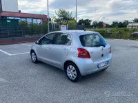 Usata Toyota Yaris 87 CV (63 kW) 2007 Grigio Utilitaria