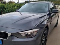 Begagnad BMW 318 Efficient Dynamics 143 HK (105 kW) 2014 Grå Sedan