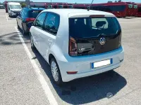Usata VW up! Move 65 CV (47 kW) 2023 Bianco Utilitaria
