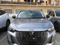 Usata Peugeot 208 Allure 101 CV (74 kW) 2025 Grigio Utilitaria