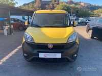Begagnad Fiat Doblò 95 HK (69 kW) 2018 Gul Minibuss