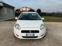 Usata Fiat Grande Punto 77 CV (56 kW) 2008 Bianco Utilitaria