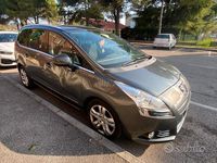 Usata Peugeot 5008 150 CV (110 kW) 2011 Grigio Monovolume