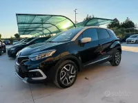 Usata Renault Captur 110 CV (80 kW) 2018 Nero SUV