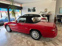 Usata Alfa Romeo Spider 106 CV (77 kW) 1990 Rosso Cabrio
