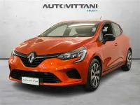 Usata Renault Clio Equilibre 91 CV (66 kW) 2023 Arancione Utilitaria