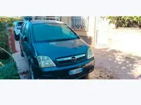 Usata Opel Meriva 90 CV (66 kW) 2010 Bluazzurro Monovolume